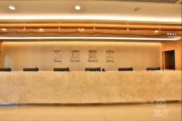 成都愛康國賓醫(yī)院木紋膜施工案例分析—PVC貼膜方法