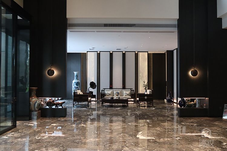 綿陽酒店定制高端黑色木紋裝飾貼膜案例-PVC木紋膜