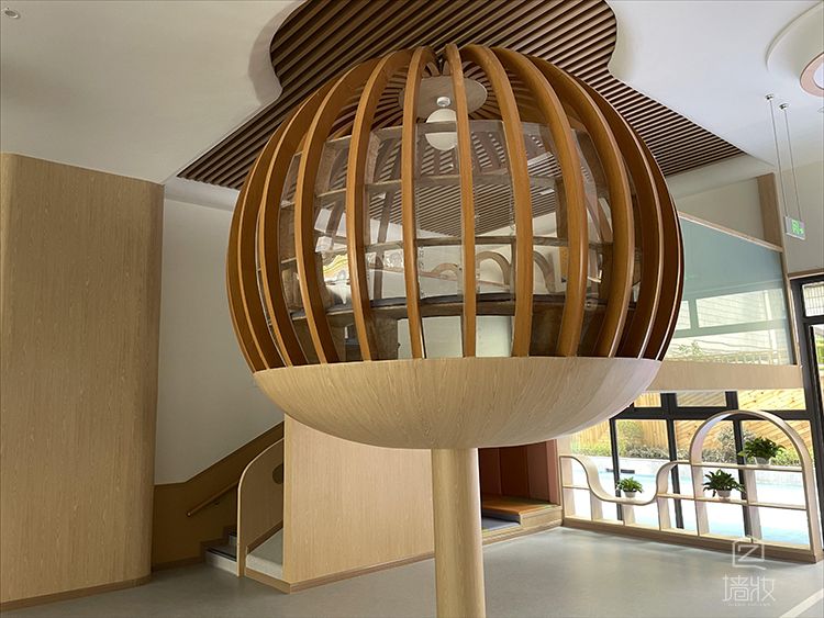 成都新都區(qū)一公益性幼兒園使用lg木紋裝飾貼膜案例