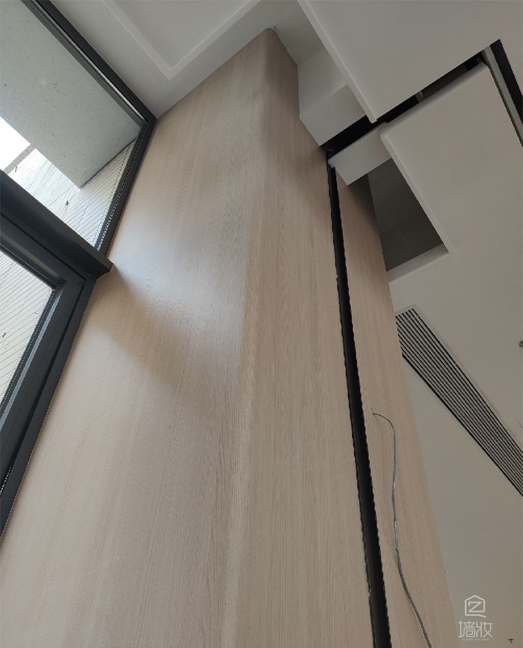 上海大型養(yǎng)老院項目lg木紋膜裝飾膜使用案例