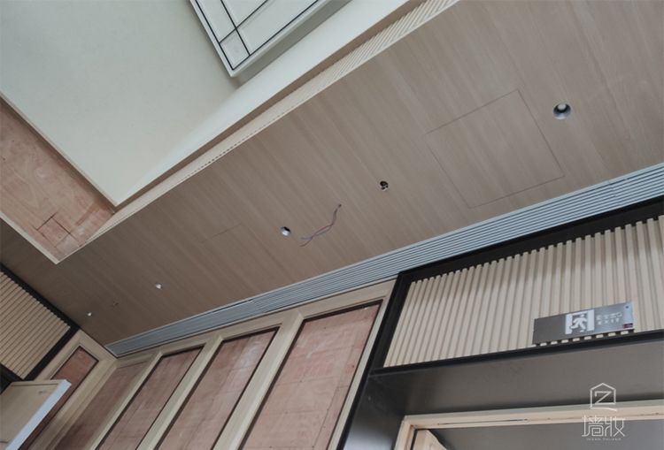 上海大型養(yǎng)老院項目lg木紋膜裝飾膜使用案例